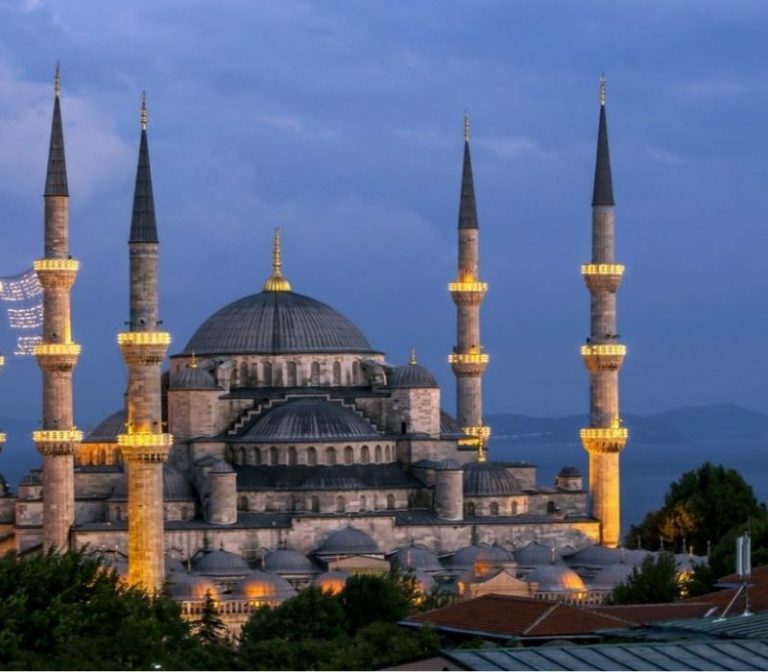 Travel Guide to the Historical Peninsula of Istanbul - Piri Guide Blog