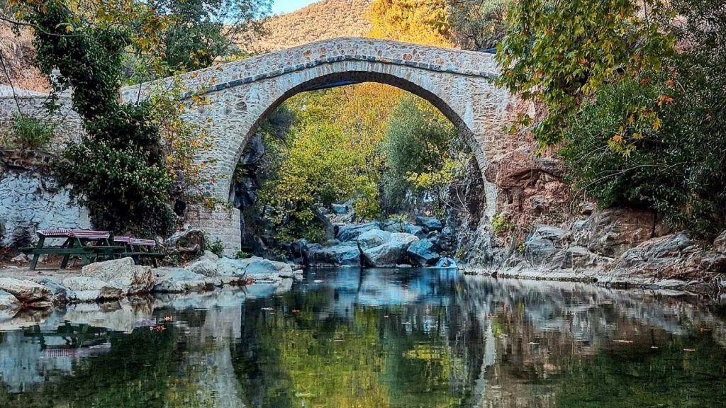 Kaz Dağları Gezi Rehberi ve Gezilecek Yerler - Mıhlı Şelalesi & Başdeğirmen Köprüsü