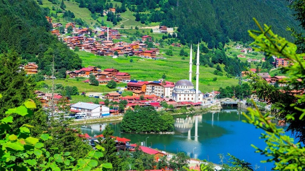 Trabzon Gezi Rehberi ve Gezilecek Yerler -Uzungöl
