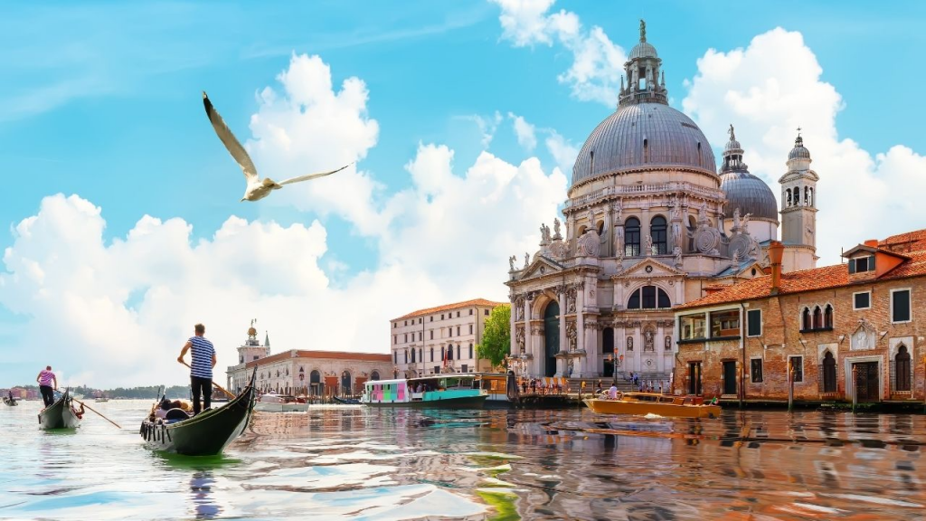 A Gondola Tour on the Grand Canal