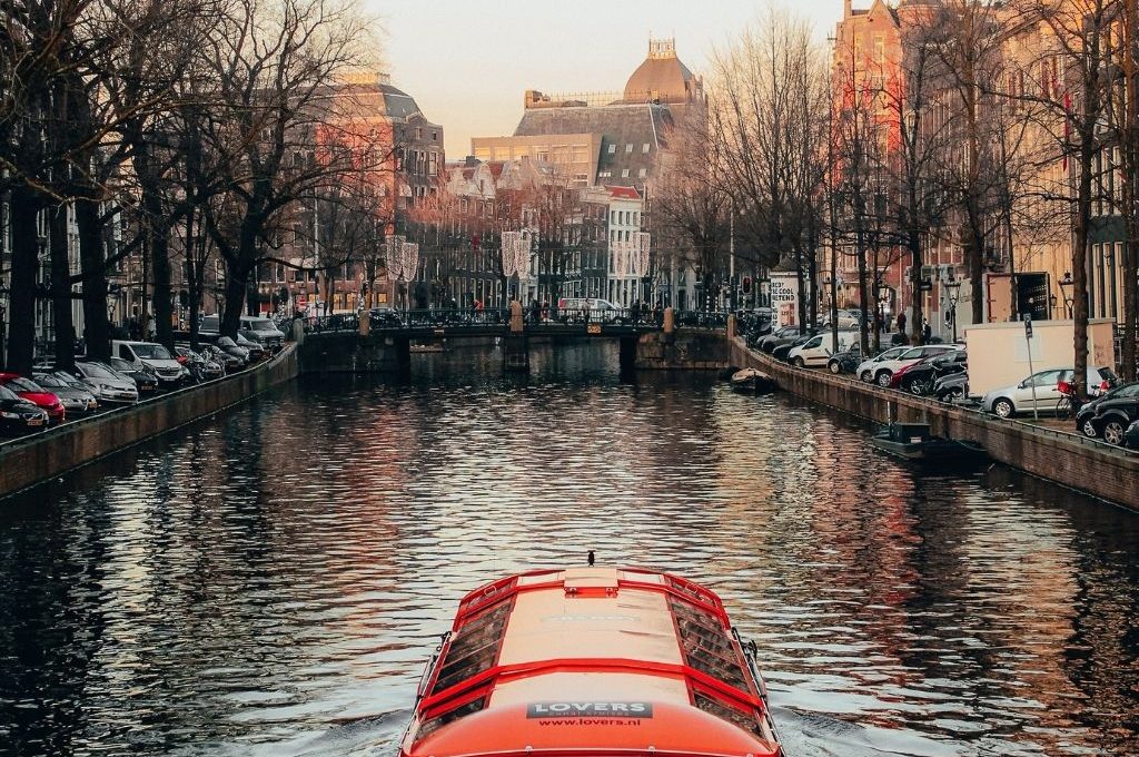 How to Spend One Perfect Day in Amsterdam