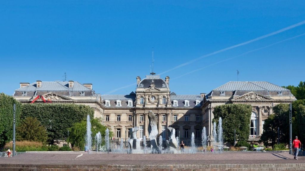 8 Easy Day Trips from Paris That Feel Like Hidden Gems (5)