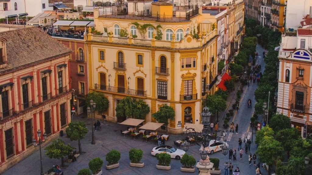 9 Amazing Places to Visit in Europe in the Fall- Seville